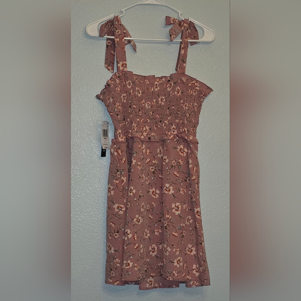 As U Wish Floral Dress Juniors Size Large NWT - Picture 1 of 3